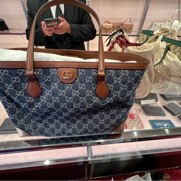 Gucci Monogram Tote - Picture 1 of 5